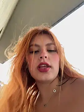 Isa smeraldy online show from September 22, 2025, 4:24 pm