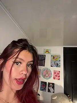 Snapshot of Isa_smeraldy chatting on July 1, 2026, 8:20 pm Isa smeraldy online show from July 1, 2026, 8:20 pm