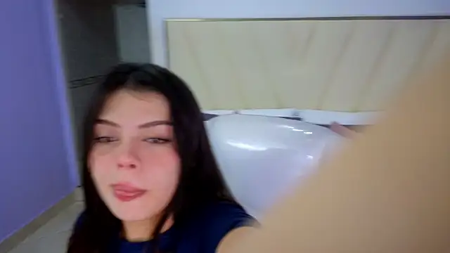 Snapshot of Sexy_paradise18_ chatting on March 11, 2025, 4:30 am Sexy paradise18 online show from March 11, 2025, 4:30 am