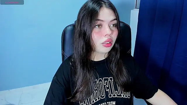 Sexy paradise18  online show from May 17, 2026, 12:10 am