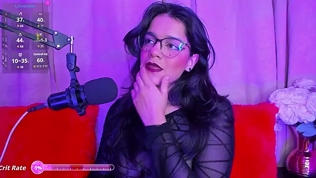 Snapshot of ValerieKay_ chatting on October 14, 2025, 9:47 pm ValerieKay online show from October 14, 2025, 9:47 pm