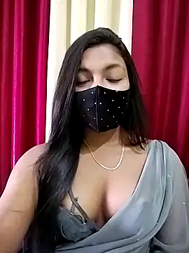 Snapshot of Myra-sen chatting on April 4, 2026, 5:14 am Myra-sen online show from April 4, 2026, 5:14 am