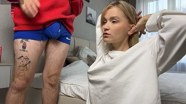 Adelovenick online show from October 2, 2025, 8:50 am