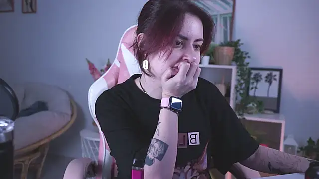 Lana  May online show from March 14, 2025, 11:23 am