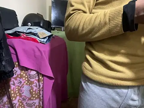 Snapshot of GaaTto chatting on February 4, 2026, 11:33 pm GaaTto online show from February 4, 2026, 11:33 pm