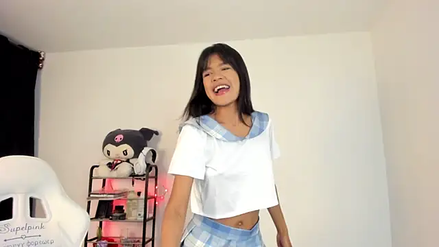 meganthompsonn22 online show from April 1, 2026, 3:52 am