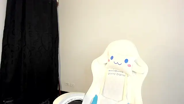 meganthompsonn22 online show from April 9, 2026, 9:59 am