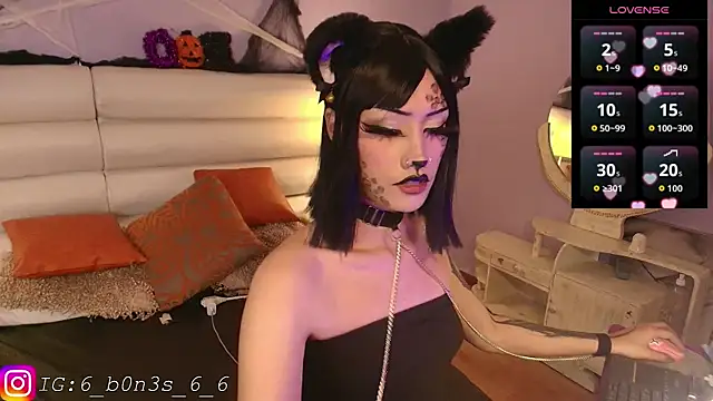 Snapshot of Effy_Corpse chatting on October 12, 2025, 5:53 am Effy Corpse online show from October 12, 2025, 5:53 am