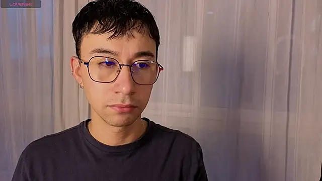 cameron cum online show from February 13, 2026, 11:10 am