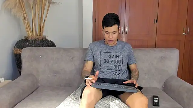 jamesinked  online show from December 19, 2025, 8:00 pm