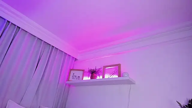 susyy7 online show from November 4, 2025, 7:28 pm