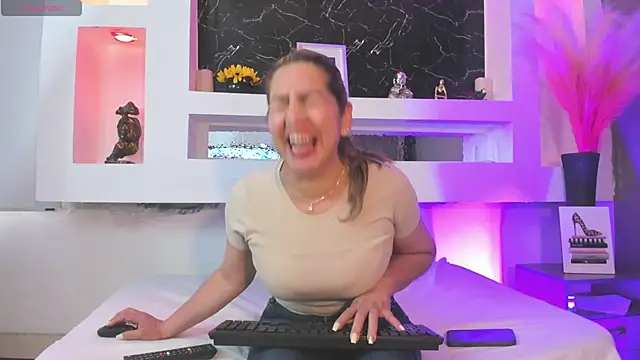 Cinthya mjs online show from February 20, 2026, 12:07 pm