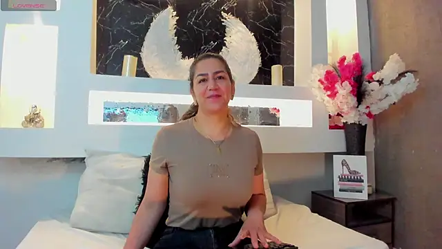 Cinthya mjs online show from October 11, 2025, 12:06 pm