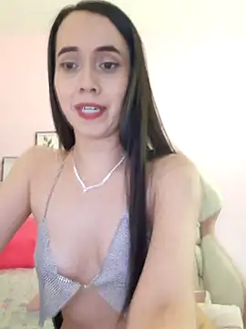 Snapshot of sophie_pazz chatting on January 18, 2025, 11:00 pm sophie pazz online show from January 18, 2025, 11:00 pm