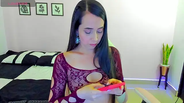 sophie pazz online show from March 9, 2026, 10:35 pm