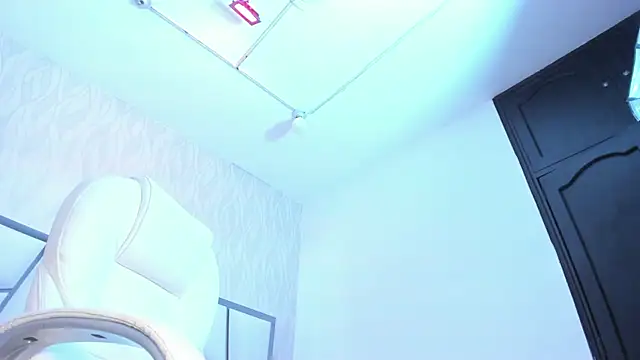 Victoriaa millers online show from April 6, 2026, 11:33 am