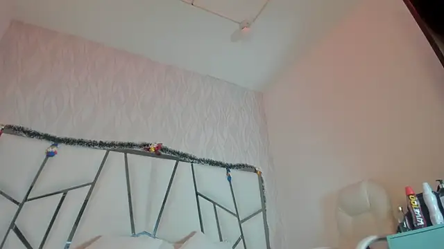 Snapshot of Victoriaa_millers chatting on November 25, 2025, 8:42 pm Victoriaa millers online show from November 25, 2025, 8:42 pm