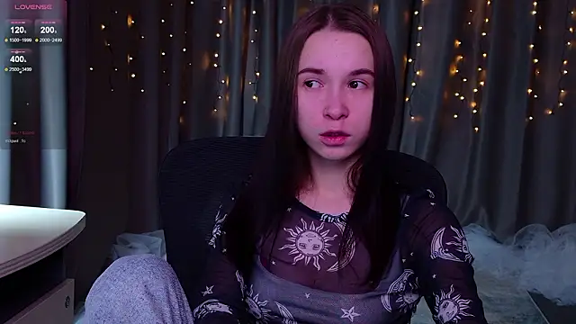 Snapshot of LilithStrangfor chatting on February 12, 2026, 8:30 pm LilithStrangfor online show from February 12, 2026, 8:30 pm