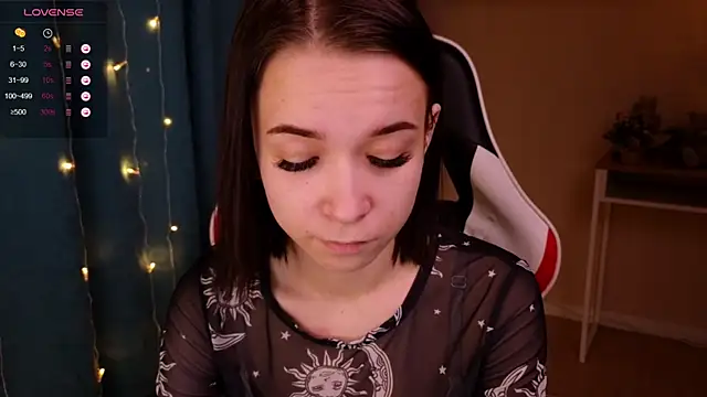 Snapshot of LilithStrangfor chatting on December 29, 2024, 8:58 pm LilithStrangfor online show from December 29, 2024, 8:58 pm