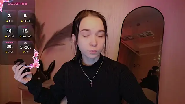 Snapshot of LilithStrangfor chatting on March 19, 2025, 8:22 pm LilithStrangfor online show from March 19, 2025, 8:22 pm