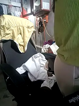 Fuckmehard2xx online show from February 26, 2025, 4:49 pm