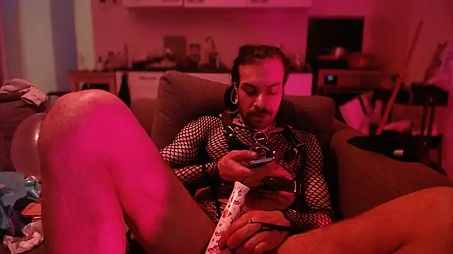 P4RtYBOII92 online show from February 24, 2026, 9:37 pm