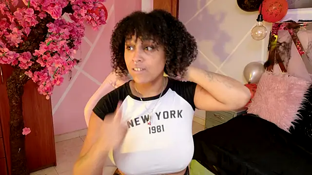 Snapshot of Elith_noa chatting on October 20, 2025, 7:36 pm Elith noa online show from October 20, 2025, 7:36 pm