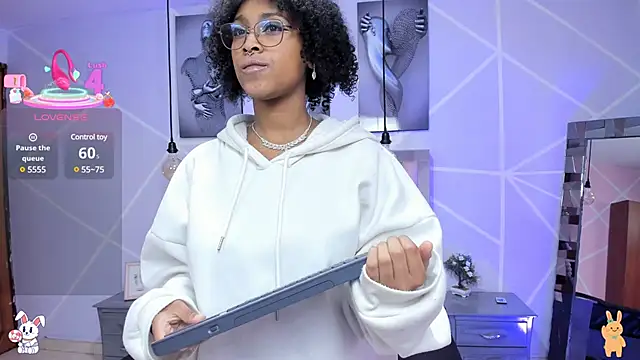 Snapshot of Elith_noa chatting on March 18, 2025, 7:22 pm Elith noa online show from March 18, 2025, 7:22 pm