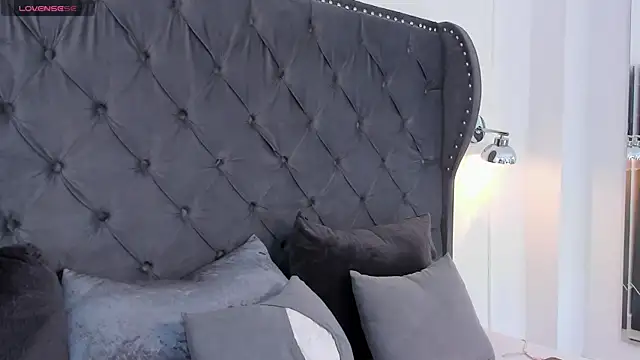 Snapshot of ellen_gracee chatting on October 3, 2025, 7:59 pm ellen gracee online show from October 3, 2025, 7:59 pm