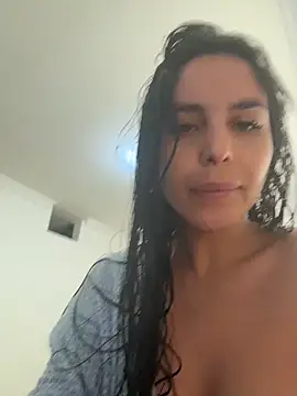 Snapshot of _miaquevedo_ chatting on April 21, 2026, 5:30 pm miaquevedo online show from April 21, 2026, 5:30 pm