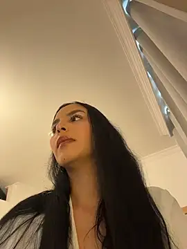 Snapshot of _miaquevedo_ chatting on May 2, 2026, 1:49 pm miaquevedo online show from May 2, 2026, 1:49 pm