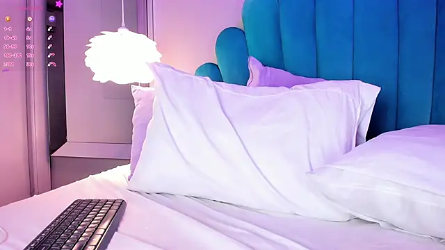 CaitlynCouper online show from March 6, 2025, 1:48 am