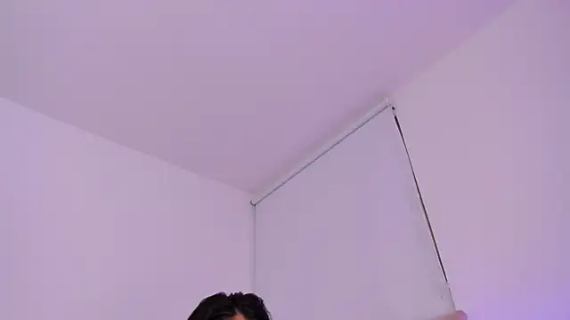 ZarianaEvanz online show from April 7, 2026, 10:33 pm