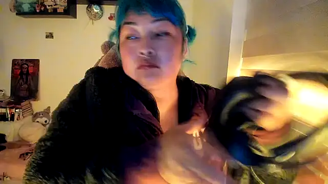 Snapshot of Shaddycute_ chatting on January 6, 2026, 11:53 pm Shaddycute online show from January 6, 2026, 11:53 pm