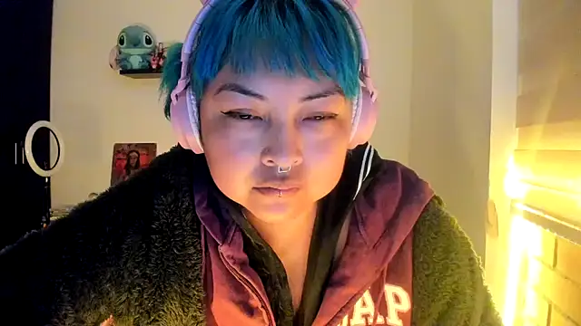 Snapshot of Shaddycute_ chatting on January 5, 2026, 7:28 pm Shaddycute online show from January 5, 2026, 7:28 pm