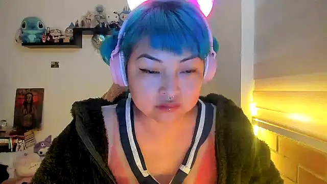 Snapshot of Shaddycute_ chatting on January 9, 2026, 4:47 pm Shaddycute online show from January 9, 2026, 4:47 pm