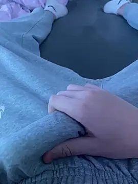 YourDaddy18769 online show from January 7, 2025, 11:45 pm