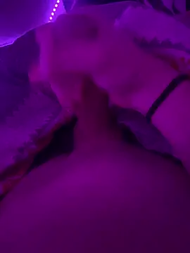 YourDaddy18769 online show from December 15, 2024, 5:31 pm