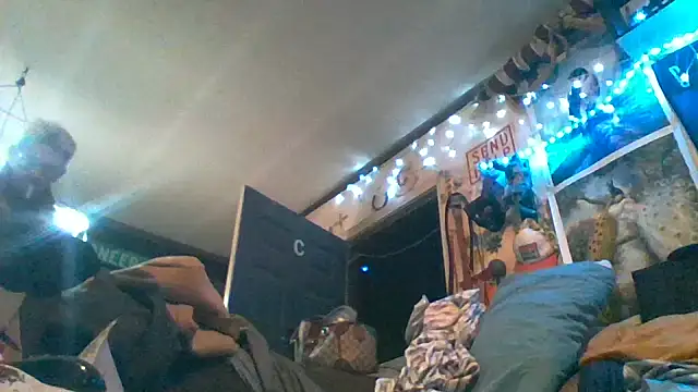 gettinit2wice online show from December 18, 2025, 11:25 am