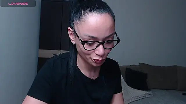 BabySerene online show from April 29, 2026, 2:16 am