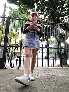 Snapshot of florecita9 chatting on December 13, 2025, 8:04 pm florecita9 online show from December 13, 2025, 8:04 pm