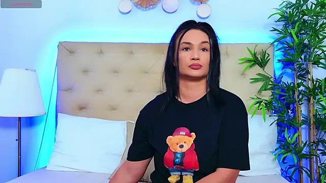 Snapshot of DaliyaArabian chatting on September 18, 2025, 12:08 pm DaliyaArabian online show from September 18, 2025, 12:08 pm