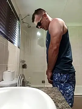 Snapshot of Hardyboy_new chatting on January 17, 2026, 2:20 pm Hardyboy new online show from January 17, 2026, 2:20 pm