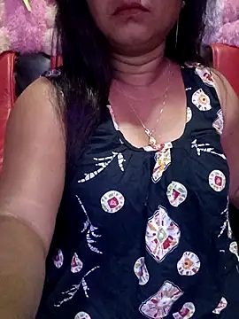 ella mariya online show from April 12, 2026, 7:17 pm