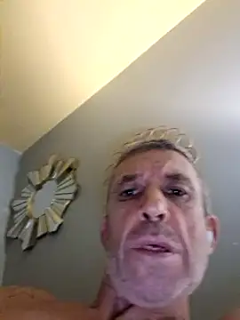 Snapshot of chris_sbh chatting on February 5, 2025, 12:20 am chris sbh online show from February 5, 2025, 12:20 am