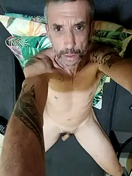 Snapshot of chris_sbh chatting on February 1, 2025, 2:26 am chris sbh online show from February 1, 2025, 2:26 am