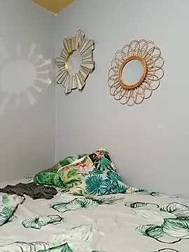 Snapshot of chris_sbh chatting on February 4, 2025, 7:55 pm chris sbh online show from February 4, 2025, 7:55 pm