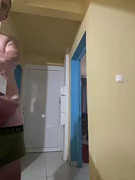 Snapshot of chris_sbh chatting on February 10, 2025, 6:45 pm chris sbh online show from February 10, 2025, 6:45 pm