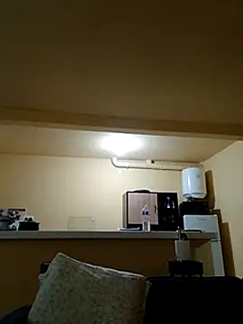 Snapshot of chris_sbh chatting on February 15, 2025, 10:33 am chris sbh online show from February 15, 2025, 10:33 am