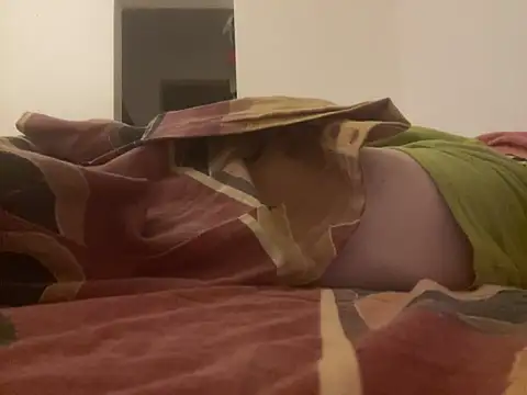 Snapshot of chris_sbh chatting on December 12, 2024, 5:52 am chris sbh online show from December 12, 2024, 5:52 am